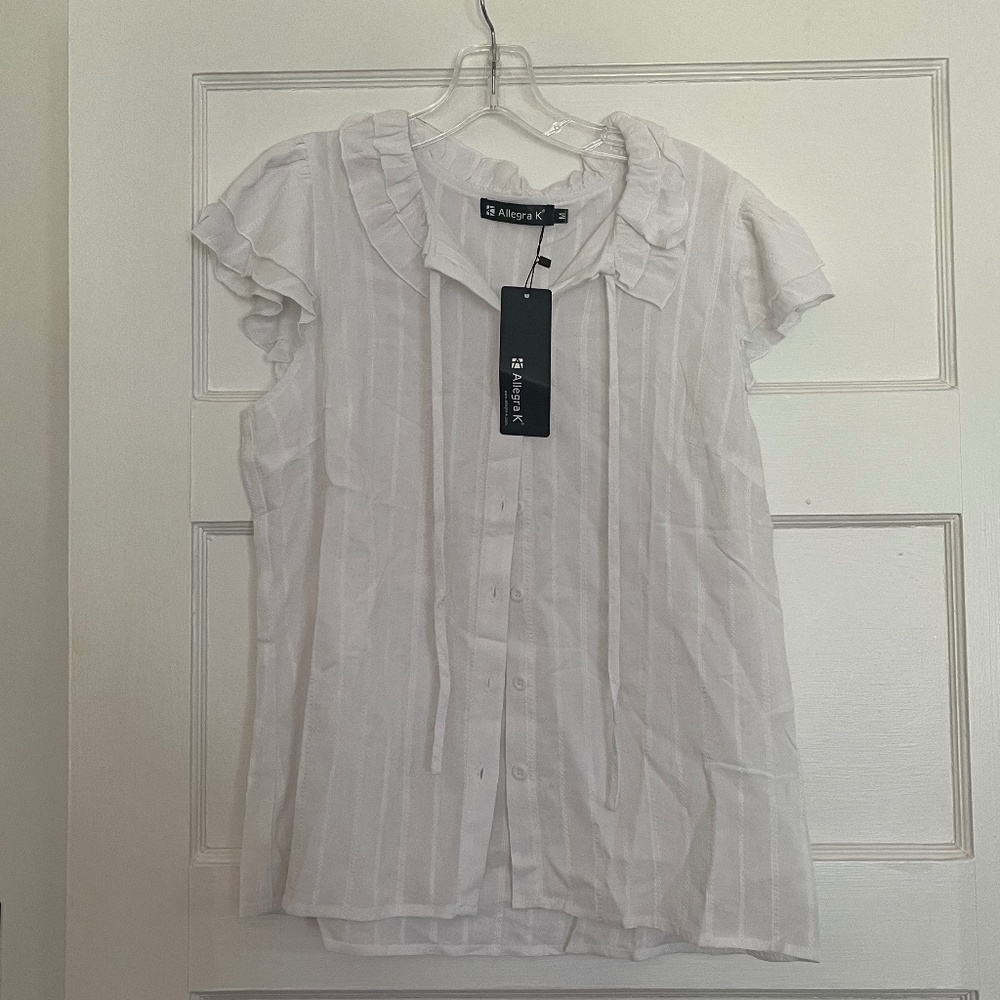 NWT Allegra K top, white, size medium, butterfly sleeves